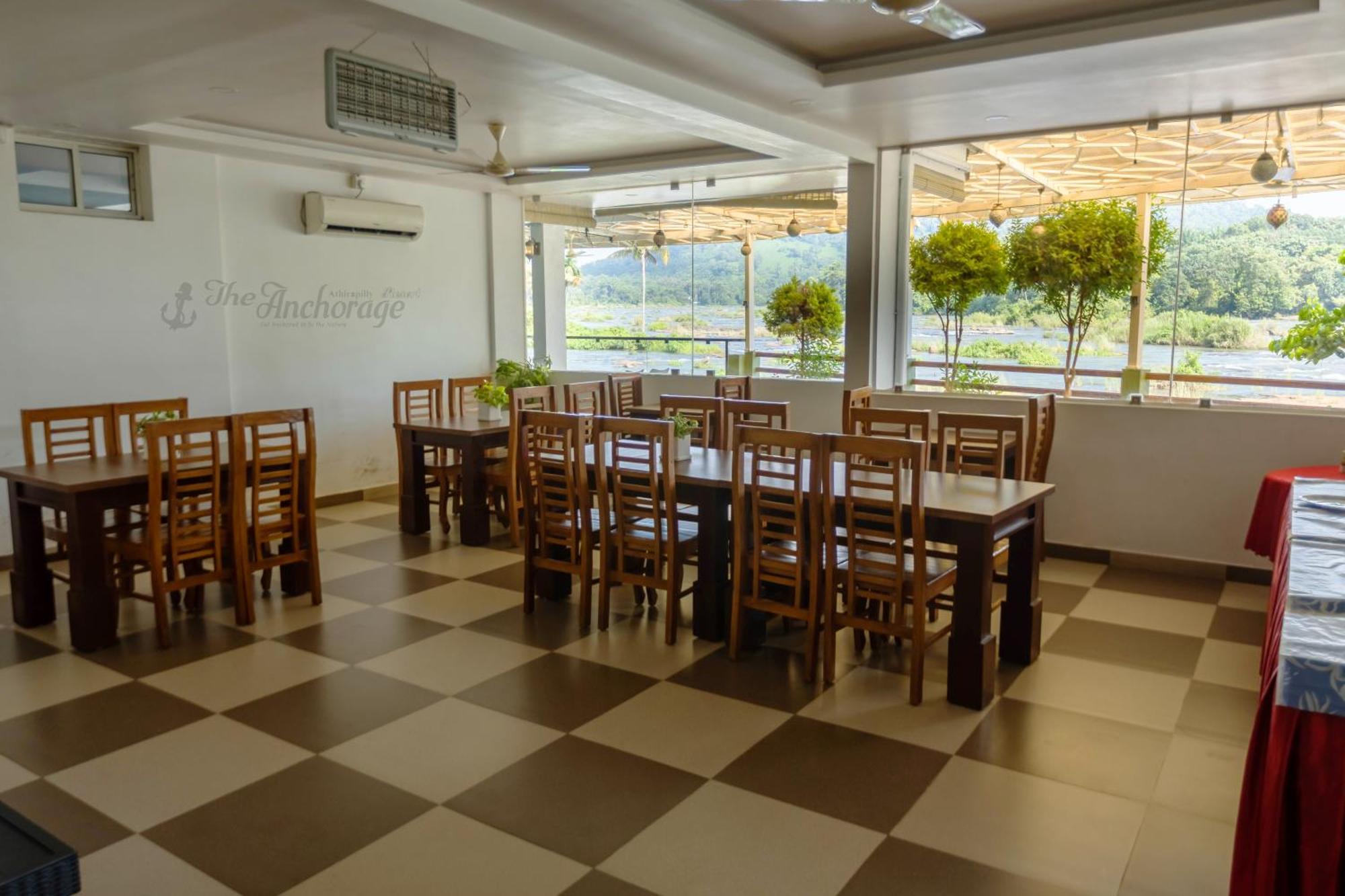 The Anchorage Athirapilly Resort Athirappilly Esterno foto