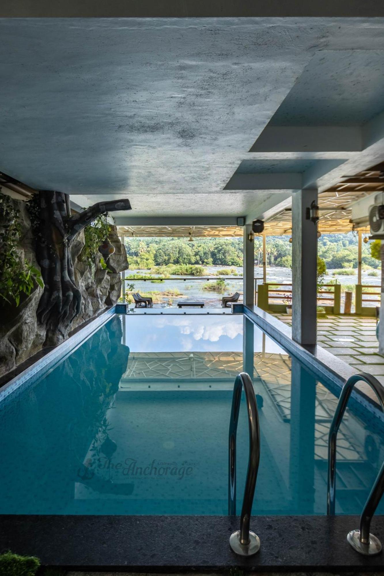 The Anchorage Athirapilly Resort Athirappilly Esterno foto
