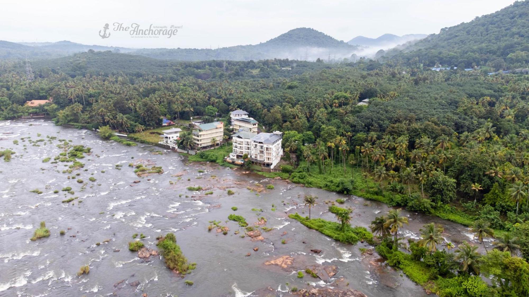 The Anchorage Athirapilly Resort Athirappilly Esterno foto