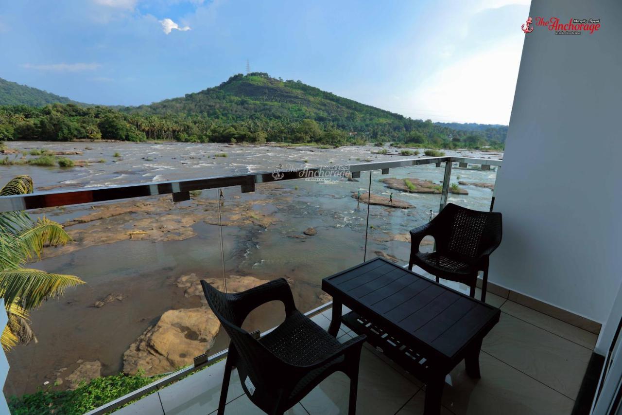 The Anchorage Athirapilly Resort Athirappilly Esterno foto
