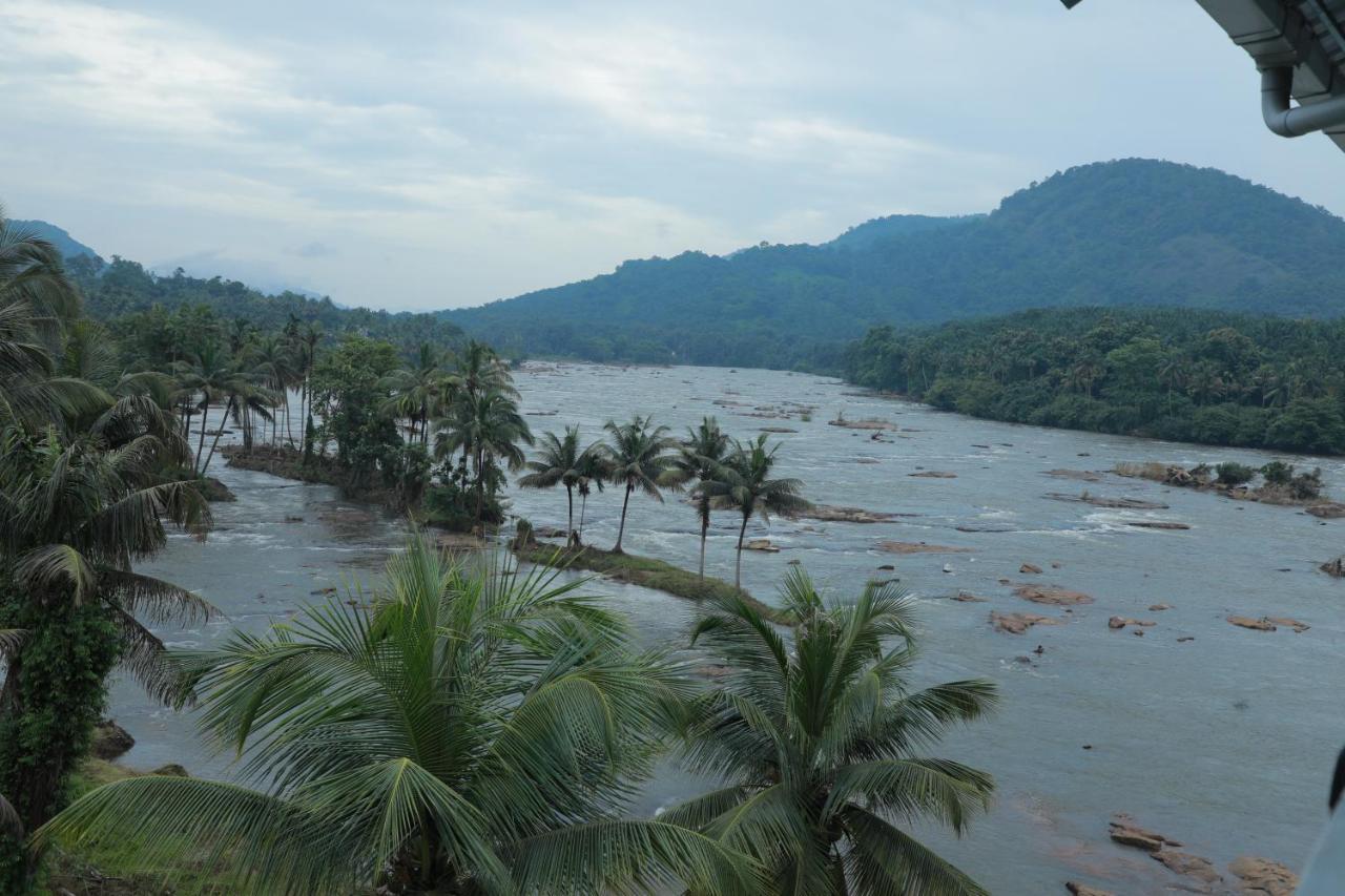 The Anchorage Athirapilly Resort Athirappilly Esterno foto